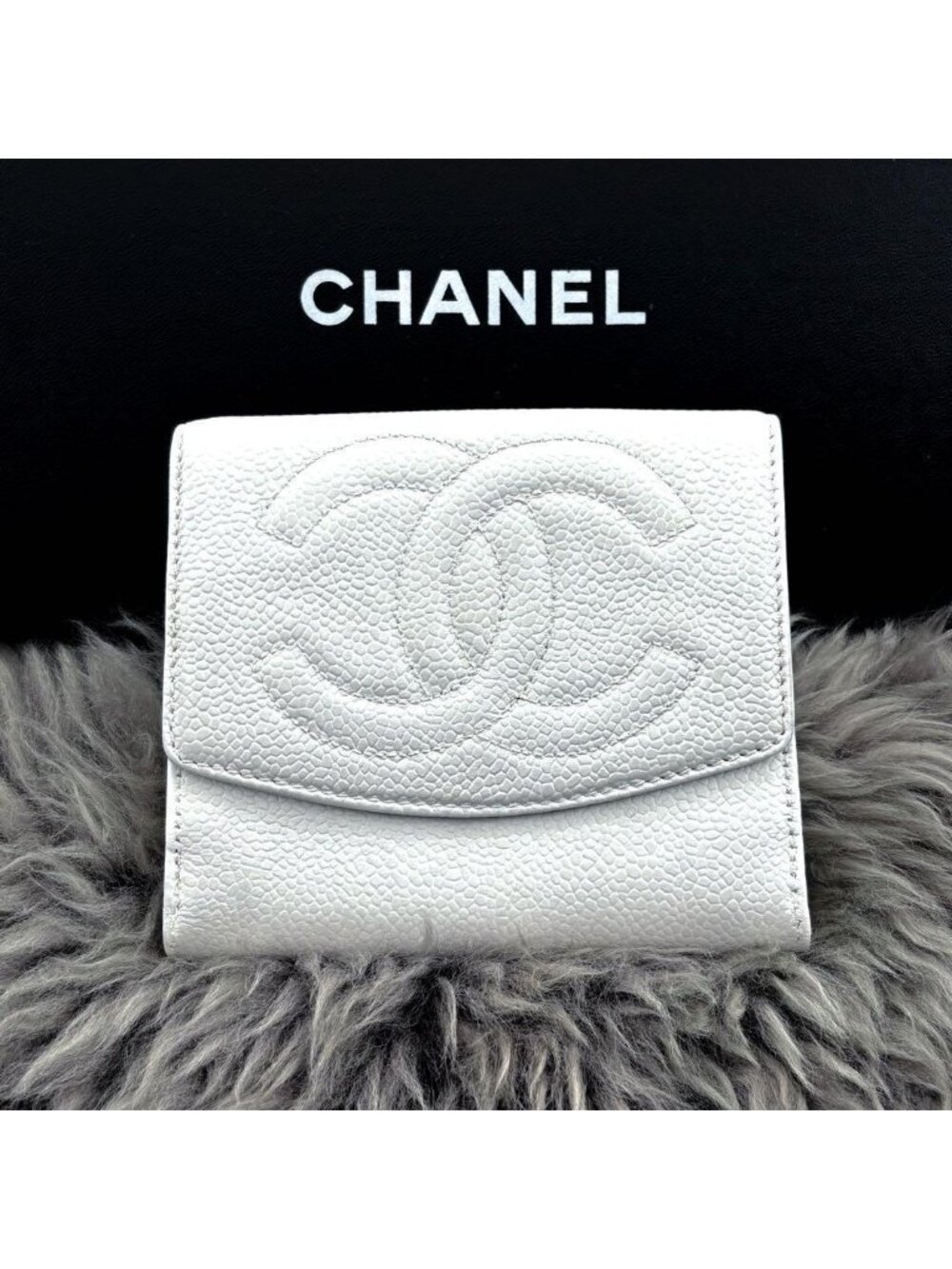 Chanel Wallet Jumbo CC Logo Caviar Hook Bifold